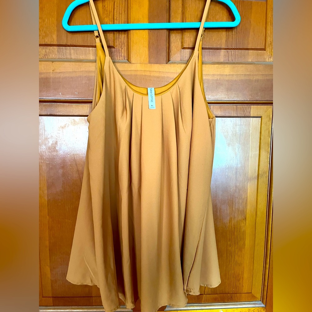 Zenana outfitters flowy tank XL